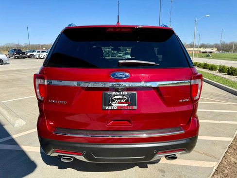 Used 2018 Ford Explorer Limited w/ Equipment Group 301A image 7