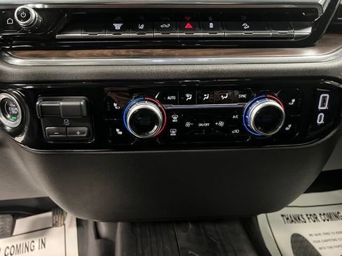 Used 2025 GMC Sierra 3500 SLT AWD/4WD image 31