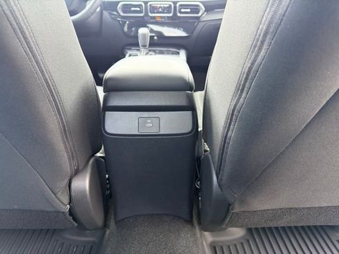 New 2026 Nissan Sentra SV w/ SV Convenience Package FWD image 25