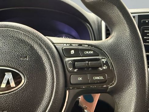 Used 2017 Kia Sportage LX image 18