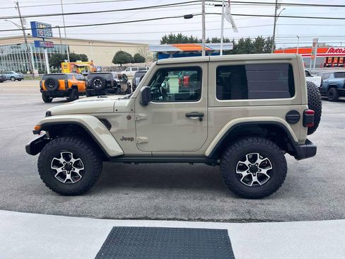 Used 2022 Jeep Wrangler Rubicon w/ LED Lighting Group image 6