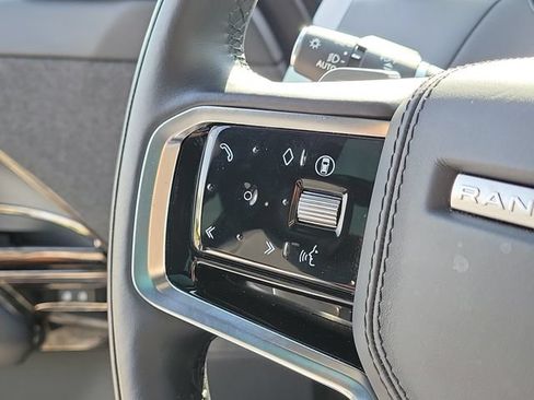 Used 2025 Land Rover Range Rover Sport SE AWD/4WD image 29