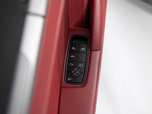 Certified 2022 Porsche 911 Cabriolet image 23