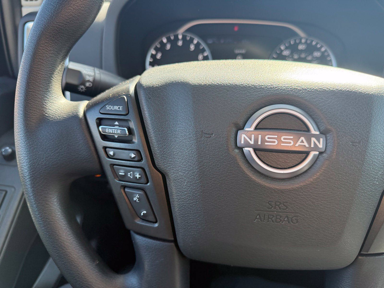 Certified 2025 Nissan Frontier SV RWD image 19