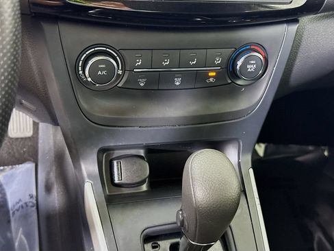 Used 2019 Nissan Sentra S FWD image 7