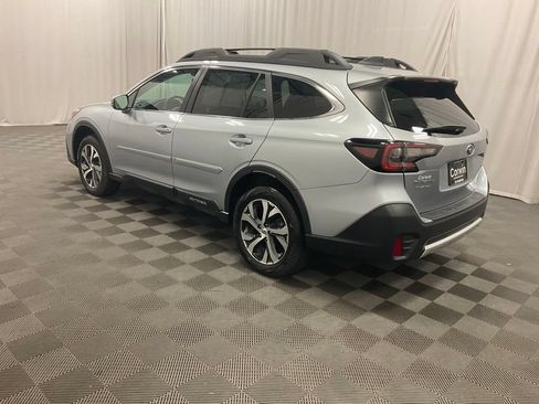 Used 2022 Subaru Outback Limited AWD/4WD image 8