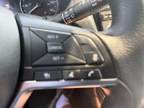 Used 2023 Nissan Kicks SV FWD image 22