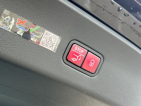 Used 2025 Mercedes-Benz GLC 63 AMG S w/ Driver Assistance Package image 23