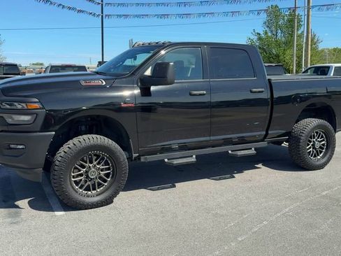 Used 2025 RAM 2500 Tradesman AWD/4WD image 3