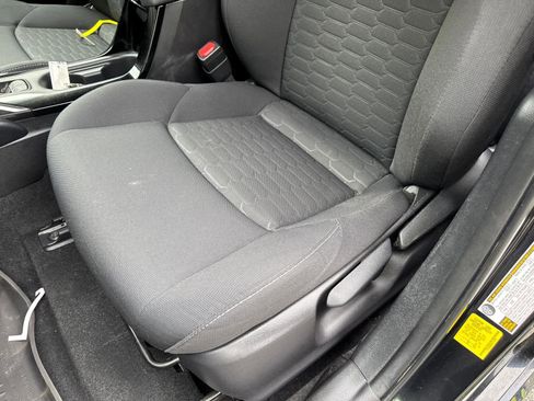 Used 2022 Toyota Corolla SE image 16