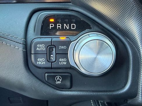 Used 2025 RAM 1500 Limited w/ Trailer Tow Group image 32