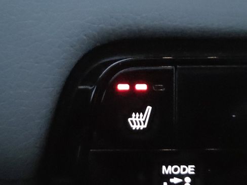 New 2025 Honda Pilot Touring image 8