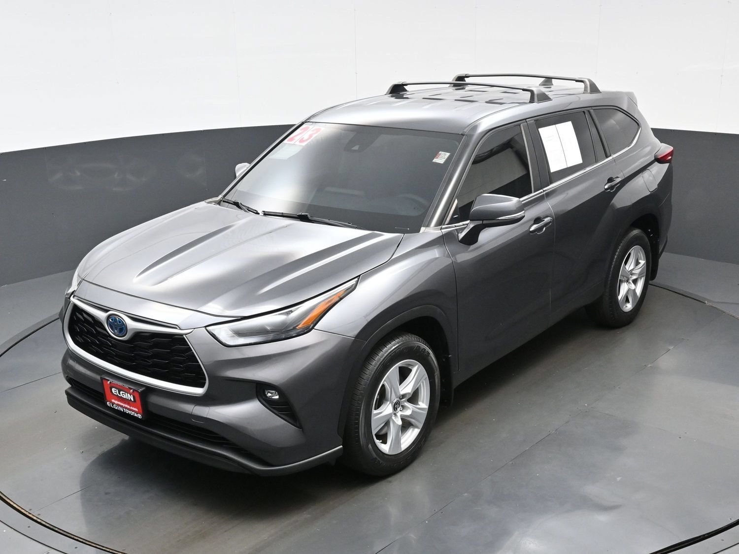 Used 2023 Toyota Highlander LE AWD/4WD image 36