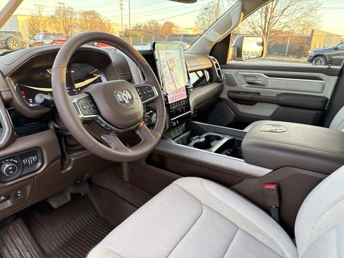 Used 2026 RAM 1500 Laramie image 32