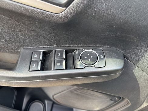 Used 2022 Ford Escape SE image 23