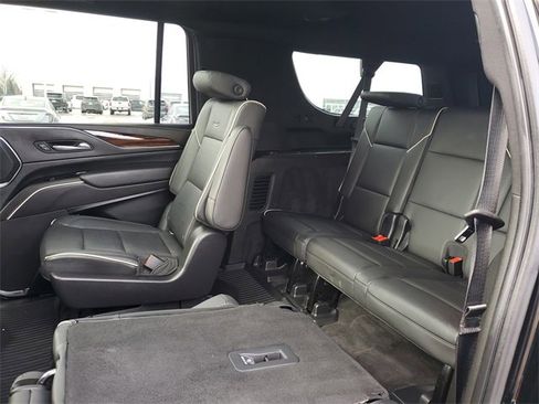 Used 2021 Cadillac Escalade ESV Premium Luxury image 30
