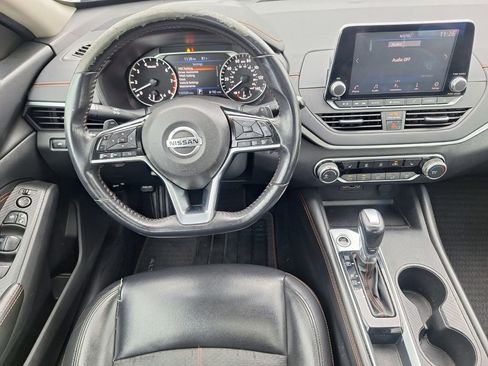 Used 2019 Nissan Altima 2.5 SR w/ SR Premium Package FWD image 22