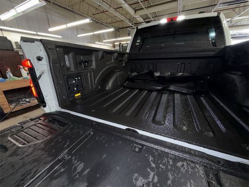 Used 2024 Ford F150 Lightning Flash image 21