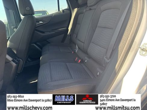 Used 2025 Chevrolet Equinox LT FWD image 19