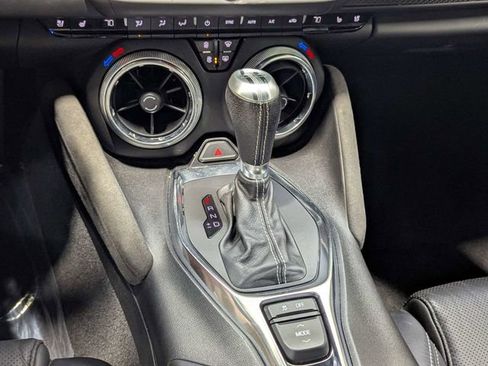 Used 2021 Chevrolet Camaro SS RWD image 15