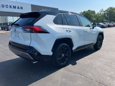 Used 2022 Toyota RAV4 XSE w/ XSE Grade Weather Package AWD/4WD image 6