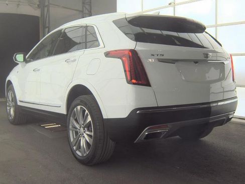 Used 2024 Cadillac XT5 Premium Luxury image 3