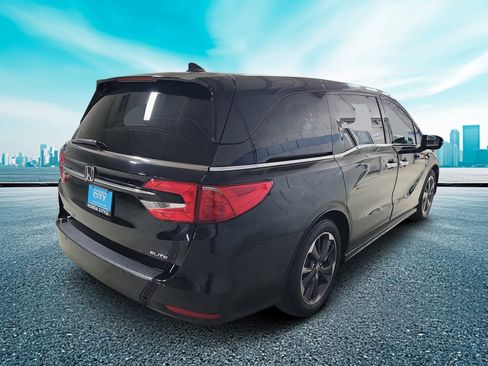 Used 2023 Honda Odyssey Elite image 5