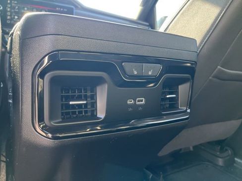 Used 2024 GMC Sierra 1500 AT4 w/ Technology Package image 11