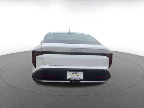 Used 2025 Kia K4 LXS image 12