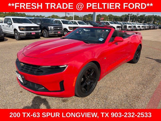 Used 2020 Chevrolet Camaro LT RWD image 3