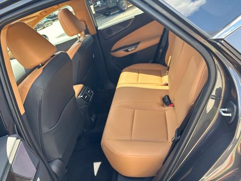 Certified 2025 Lexus NX 250 FWD w/ Accessory Package (Z1) image 20
