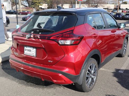 Certified 2024 Nissan Kicks SV image 6
