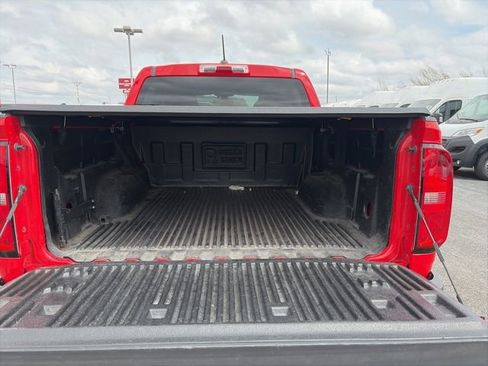 Used 2018 Chevrolet Colorado LT AWD/4WD image 14