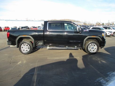 Used 2022 GMC Sierra 3500 Denali w/ Denali Ultimate Package image 4
