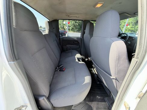 Used 2006 Chevrolet Colorado LT w/ LT Preferred Equipment Group AWD/4WD image 19