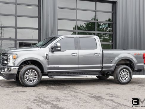 Used 2022 Ford F250 XLT w/ XLT Premium Package AWD/4WD image 3