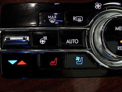 Used 2023 Lincoln Aviator Black Label w/ Jet Package image 27