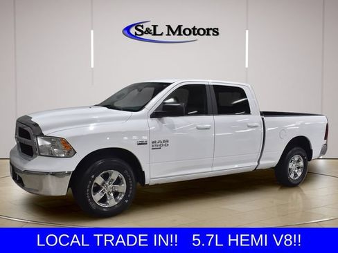 Used 2019 RAM 1500 Classic SLT w/ Protection Group AWD/4WD image 3