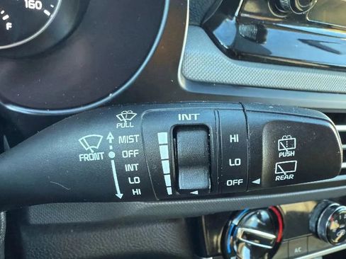 Used 2021 Kia Seltos LX AWD/4WD image 13