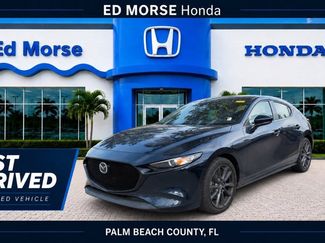 Used 2020 MAZDA MAZDA3 Hatchback FWD video 1