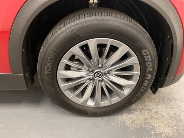 Certified 2024 MAZDA CX-90 3.3 Turbo w/ Preferred Plus AWD/4WD image 33
