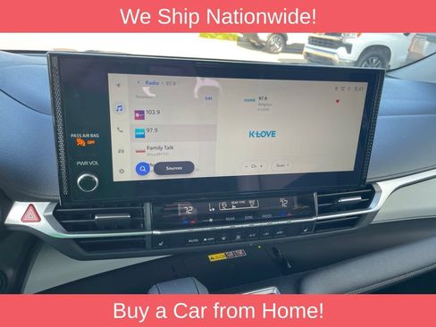 Used 2026 Toyota Sienna XLE FWD image 21
