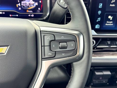 Used 2025 Chevrolet Silverado 3500 LTZ w/ LTZ Convenience Package image 27