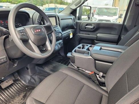 New 2026 GMC Sierra 2500 Pro w/ Convenience Package RWD image 11