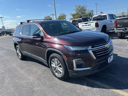 Used 2022 Chevrolet Traverse LT image 8