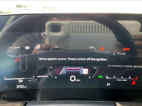 Used 2025 Audi Q5 Premium w/ Convenience Package image 25