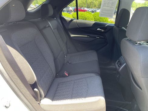 Used 2024 Chevrolet Equinox LT w/ LPO, Floor Liner Package FWD image 34