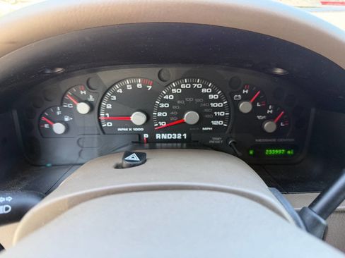 Used 2005 Ford Explorer Eddie Bauer AWD/4WD image 17