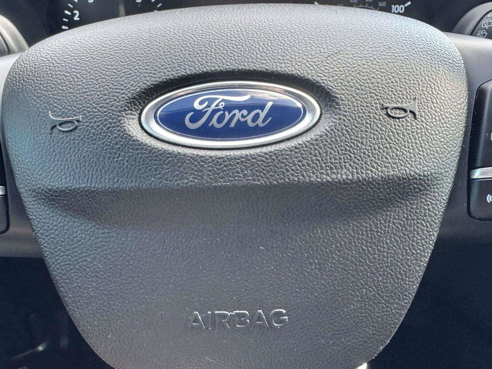 Used 2022 Ford Escape SE w/ Convenience Package FWD image 24