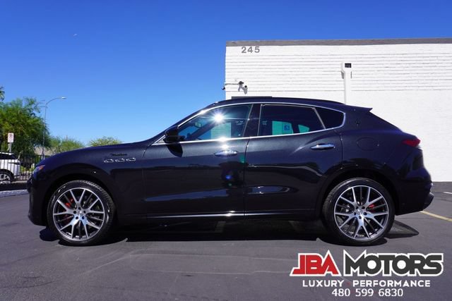 Used 2022 Maserati Levante Modena AWD/4WD image 11